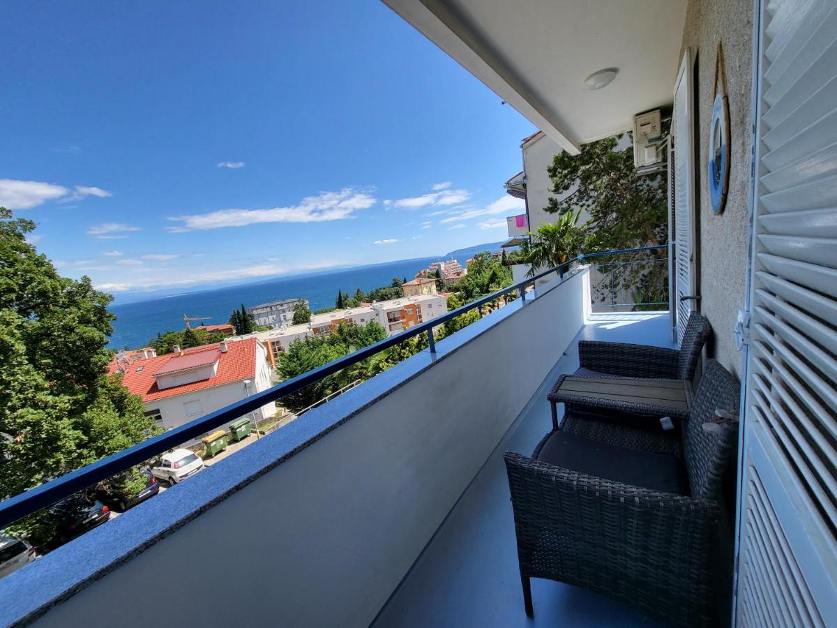 Apartment With Direct Sea View, Free Parking And Close To Beaches And Promenade Lovran Kültér fotó
