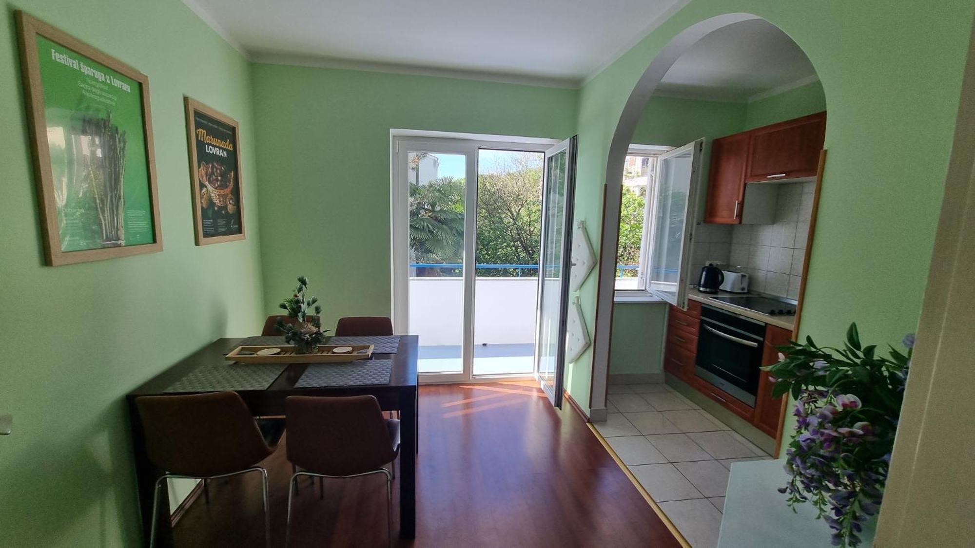 Apartment With Direct Sea View, Free Parking And Close To Beaches And Promenade Lovran Kültér fotó